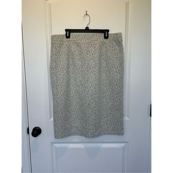 NWT Loft Gray Leopard Print Skirt Size XL - Picture 3 of 6